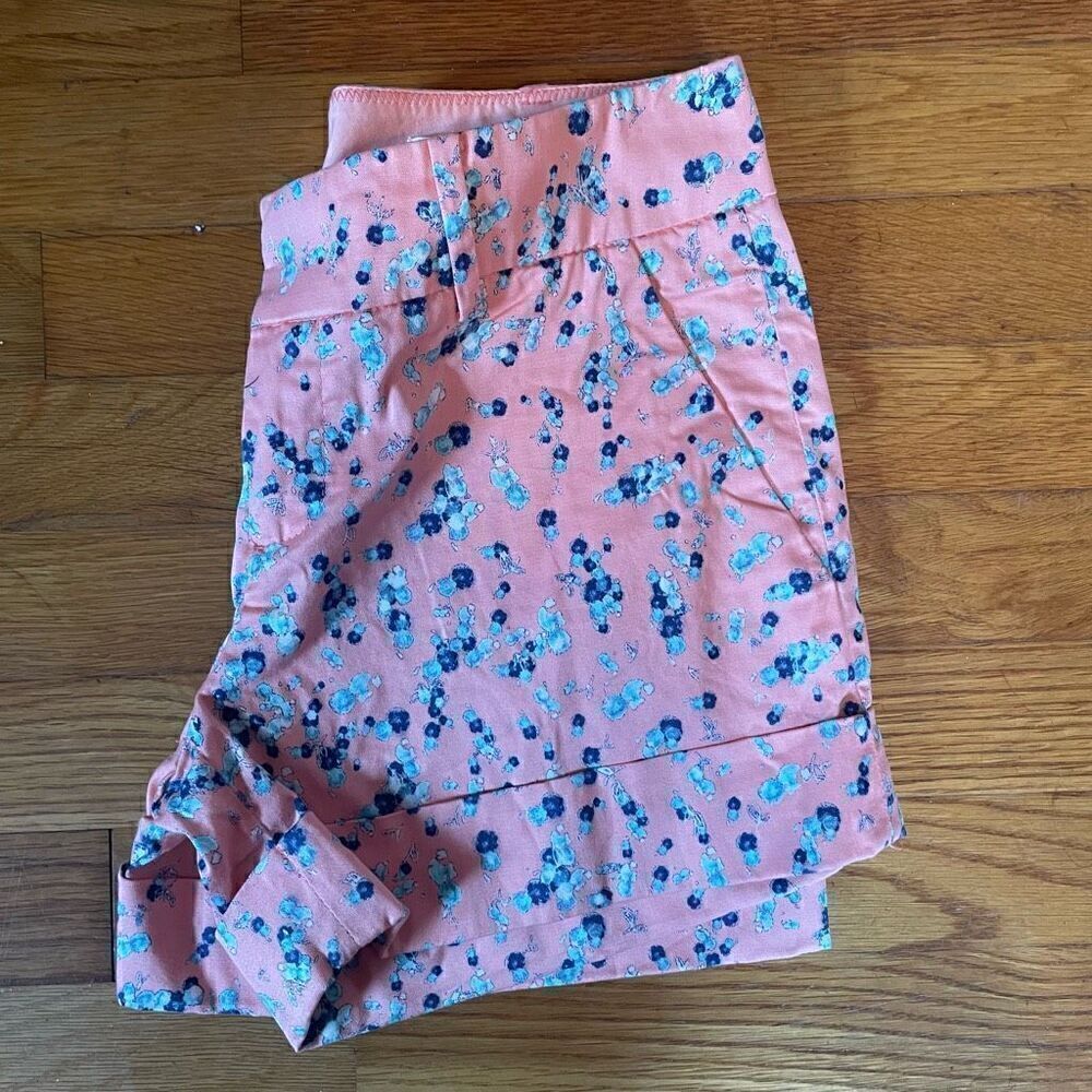 CLUB MONACO | pink pattern summer shorts 0 - Picture 6 of 7